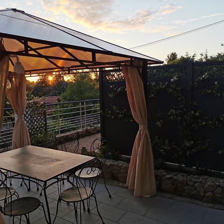 Logis Des Douves Bed and Breakfast Tiffauges Εξωτερικό φωτογραφία