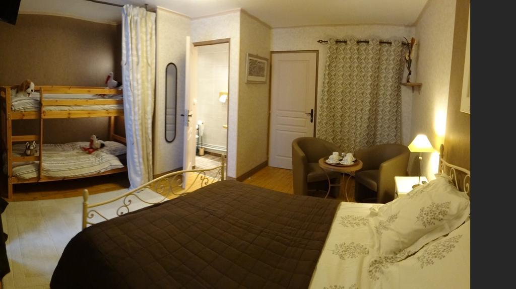 Logis Des Douves Bed and Breakfast Tiffauges Εξωτερικό φωτογραφία